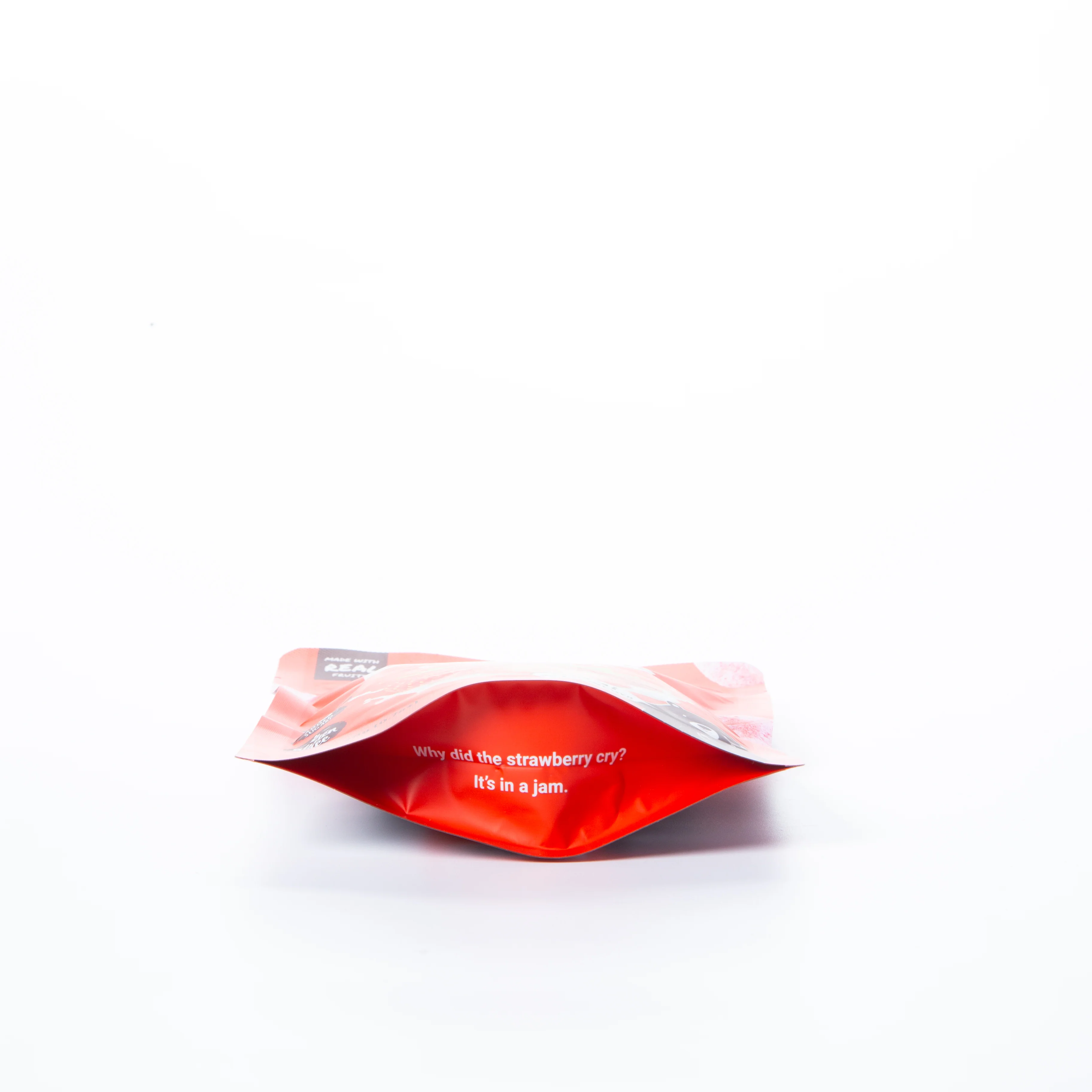 Hey! Chips Freeze-Dried Strawberry Fruit Bites 20g - Image 2
